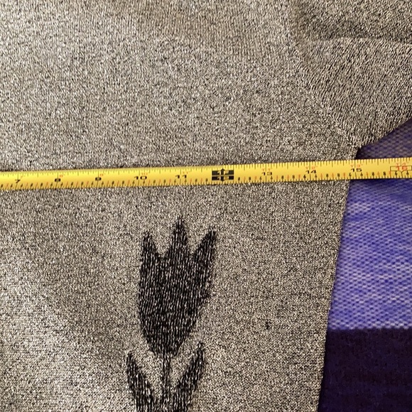 Silver glitter knit long sleeve top - Picture 6 of 9